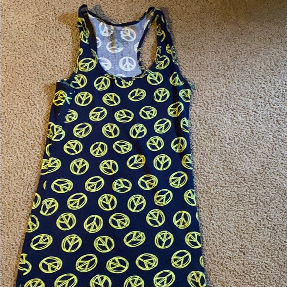 Tops - Picture 3 of 3